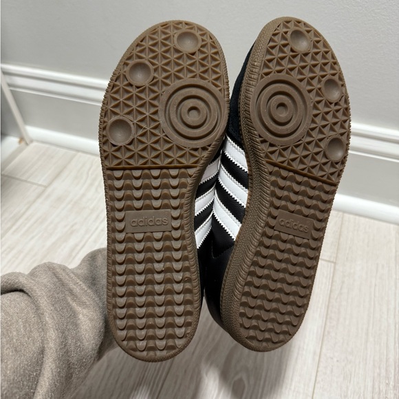 adidas Samba Black and White - Picture 3 of 4